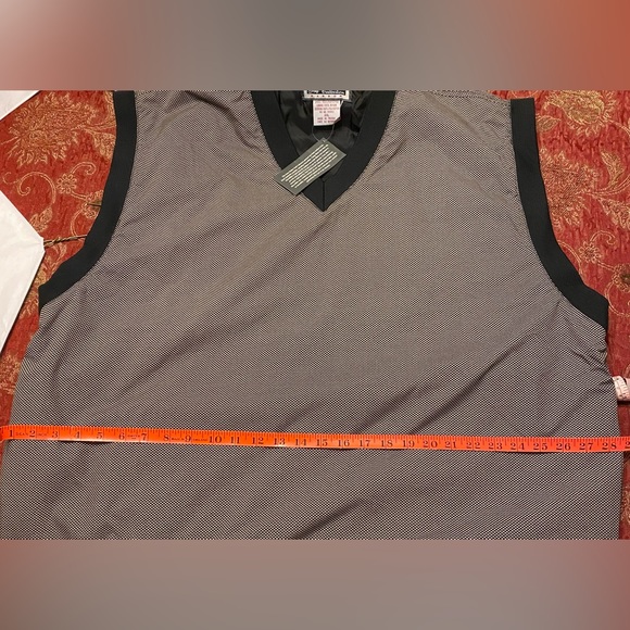 Inner Harbor Golf Collection Men’s Rain Vest. Weather and Wind Proof. Size XXL. - Picture 8 of 8